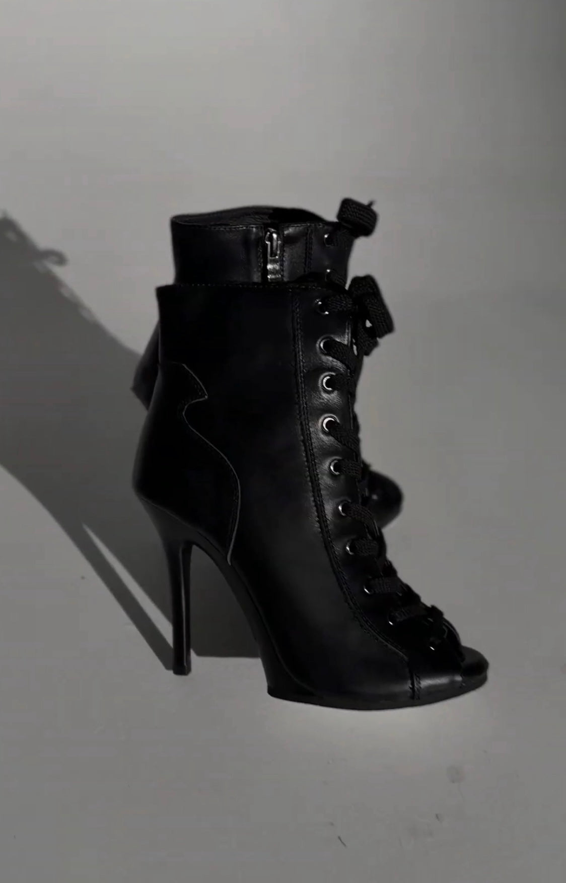 Queen — Eco leather